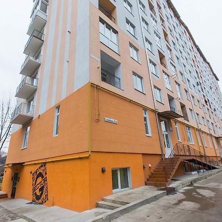 Modern Apartment On Akademika Sakharova 27A อิวาโน-ฟรานกิฟสเก ภายนอก รูปภาพ