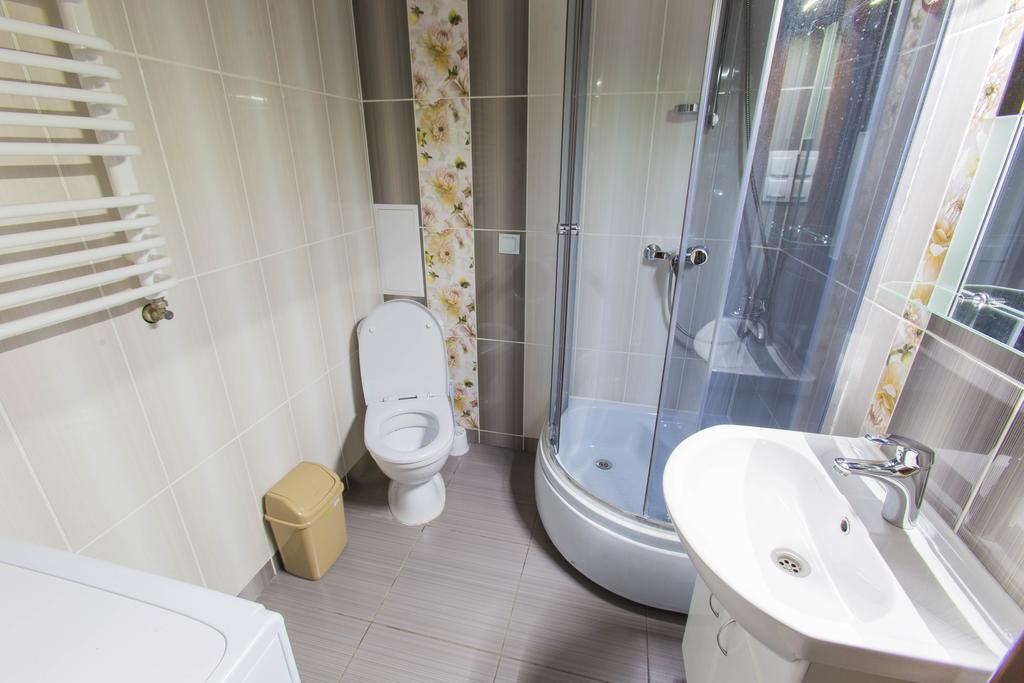 Modern Apartment On Akademika Sakharova 27A อิวาโน-ฟรานกิฟสเก ภายนอก รูปภาพ