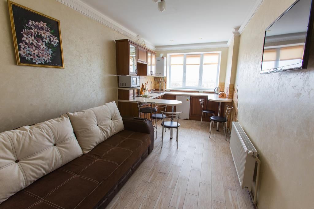 Modern Apartment On Akademika Sakharova 27A อิวาโน-ฟรานกิฟสเก ภายนอก รูปภาพ